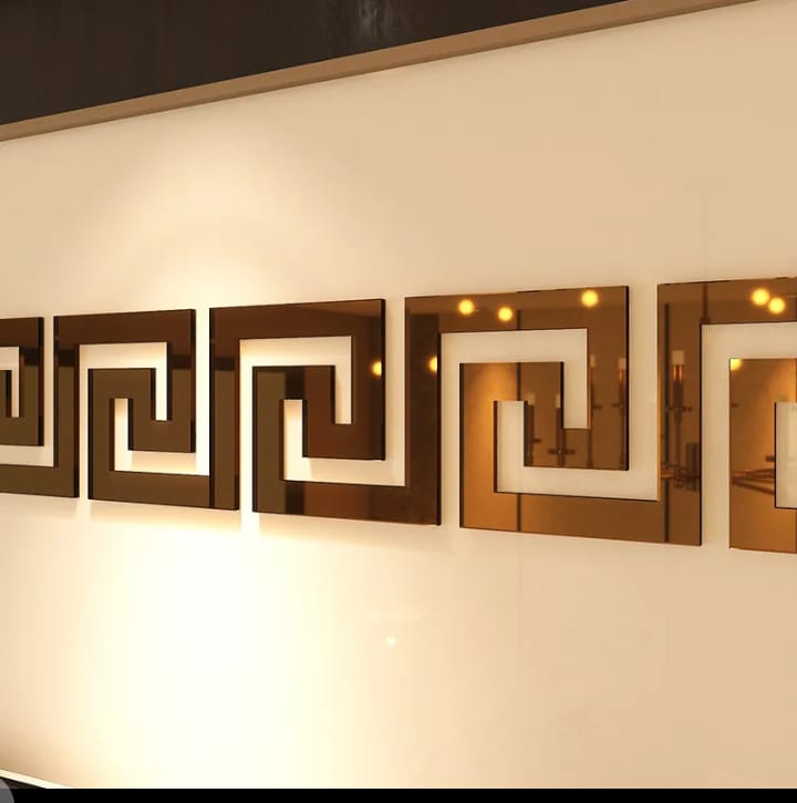 Versace Wall Mirror Golden - MAQHUB